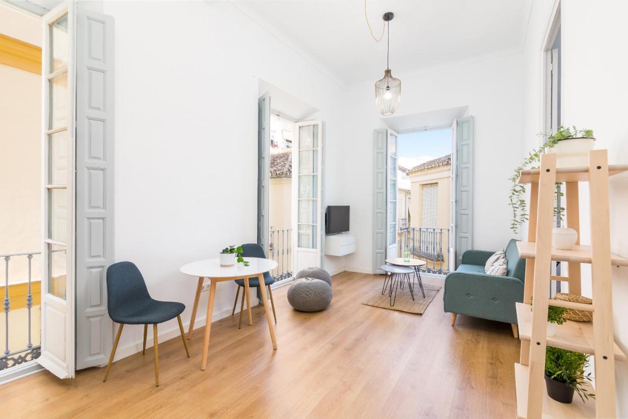 Suite Homes Apartamentos Plaza De La Merced Μάλαγα Εξωτερικό φωτογραφία